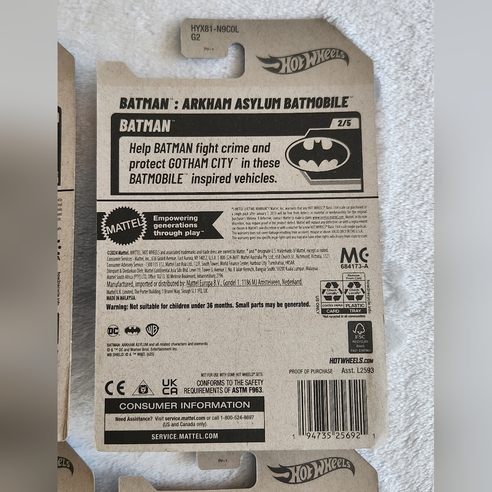 ๐ฆ๐Hot Wheels Batman Batmobile Set โ 4 Cars โ TV & Movie Versions โ NWT - Picture 13 of 16